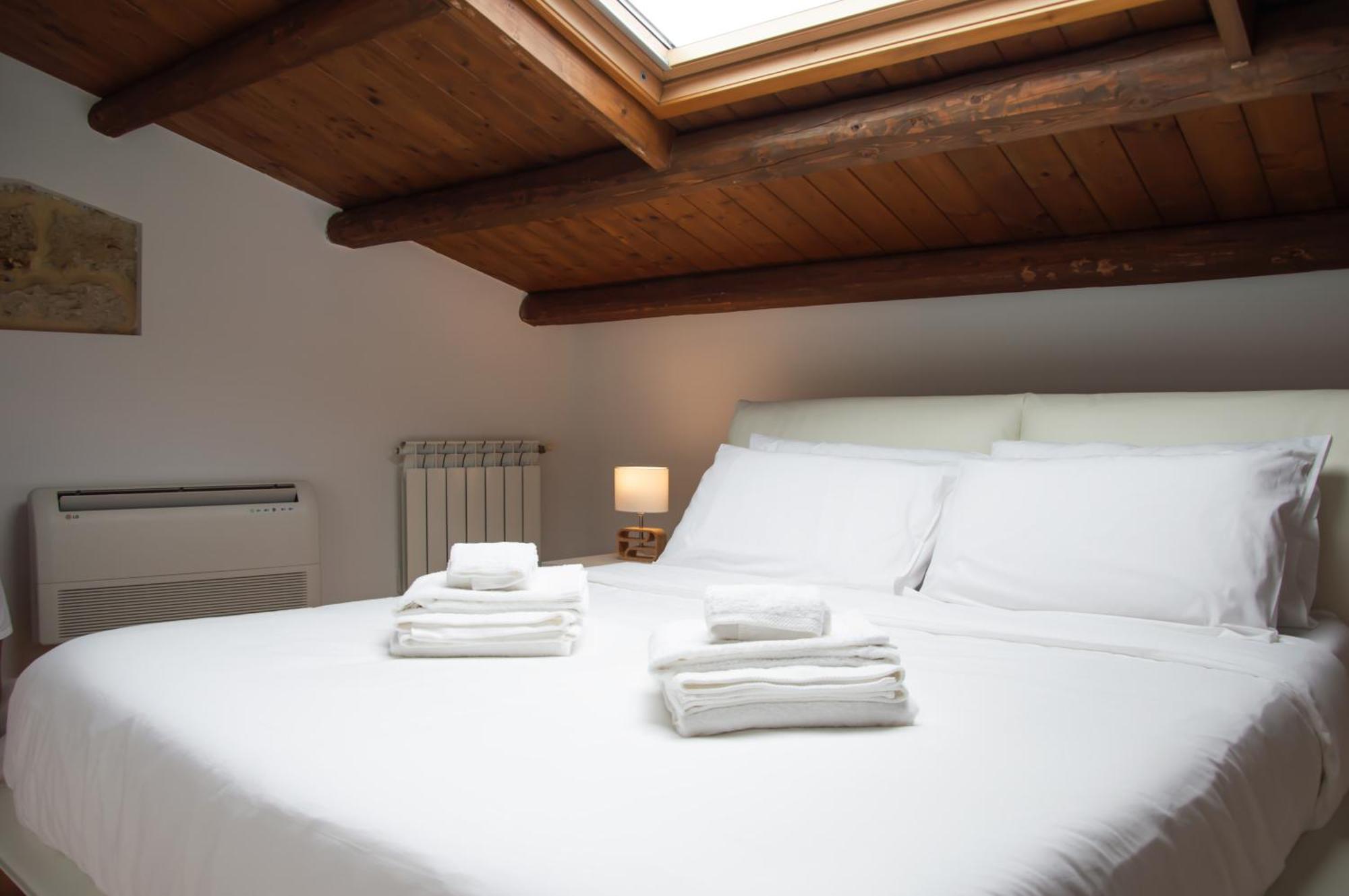 Vittorio Emanuele Suite Apartment Palermo Exterior photo